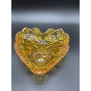 Vintage LE Smith Heart Shaped Amber Candy Dish